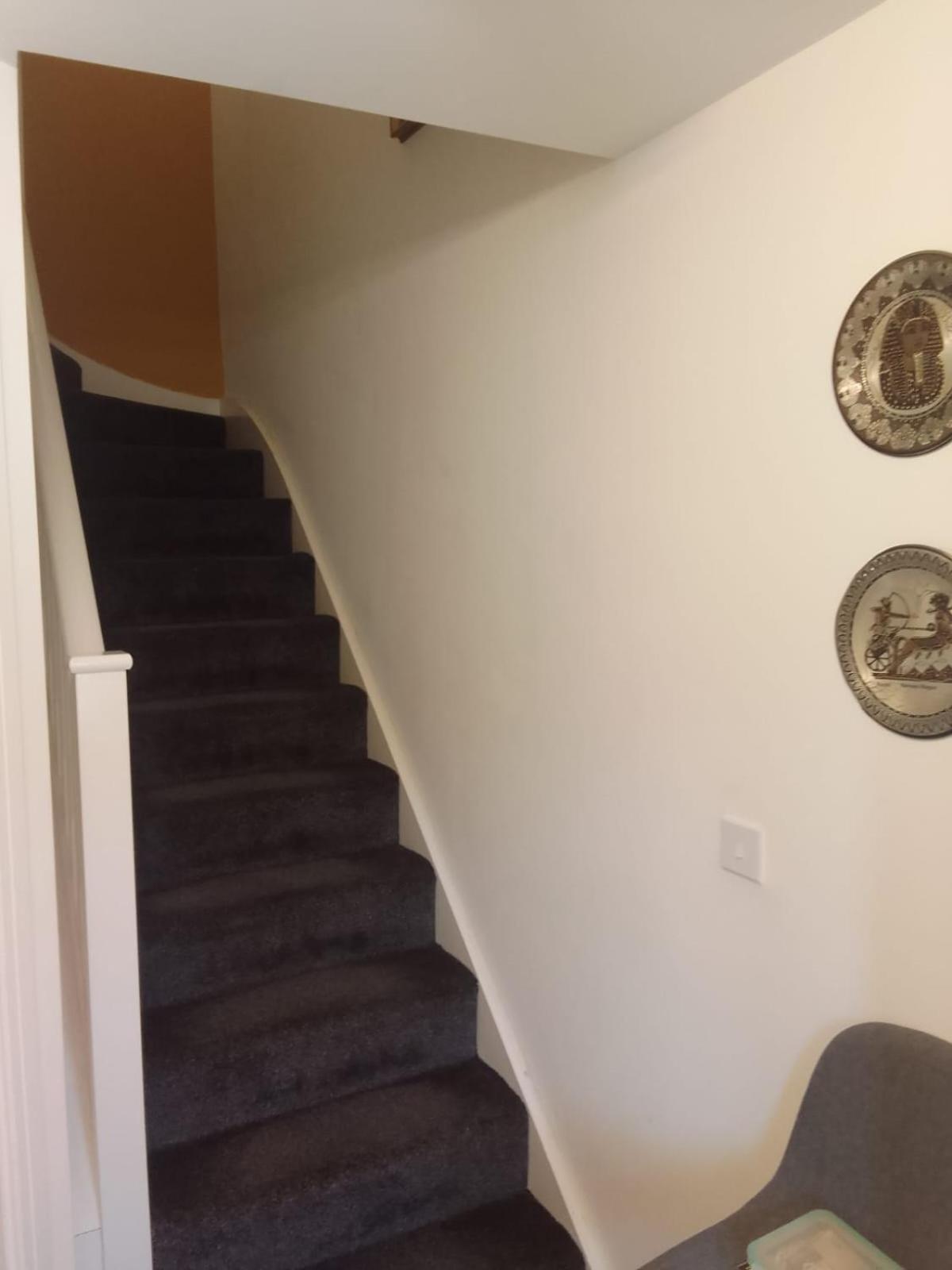 Cosy Stay In Walsall By Ideal Home Bloxwich Exterior photo